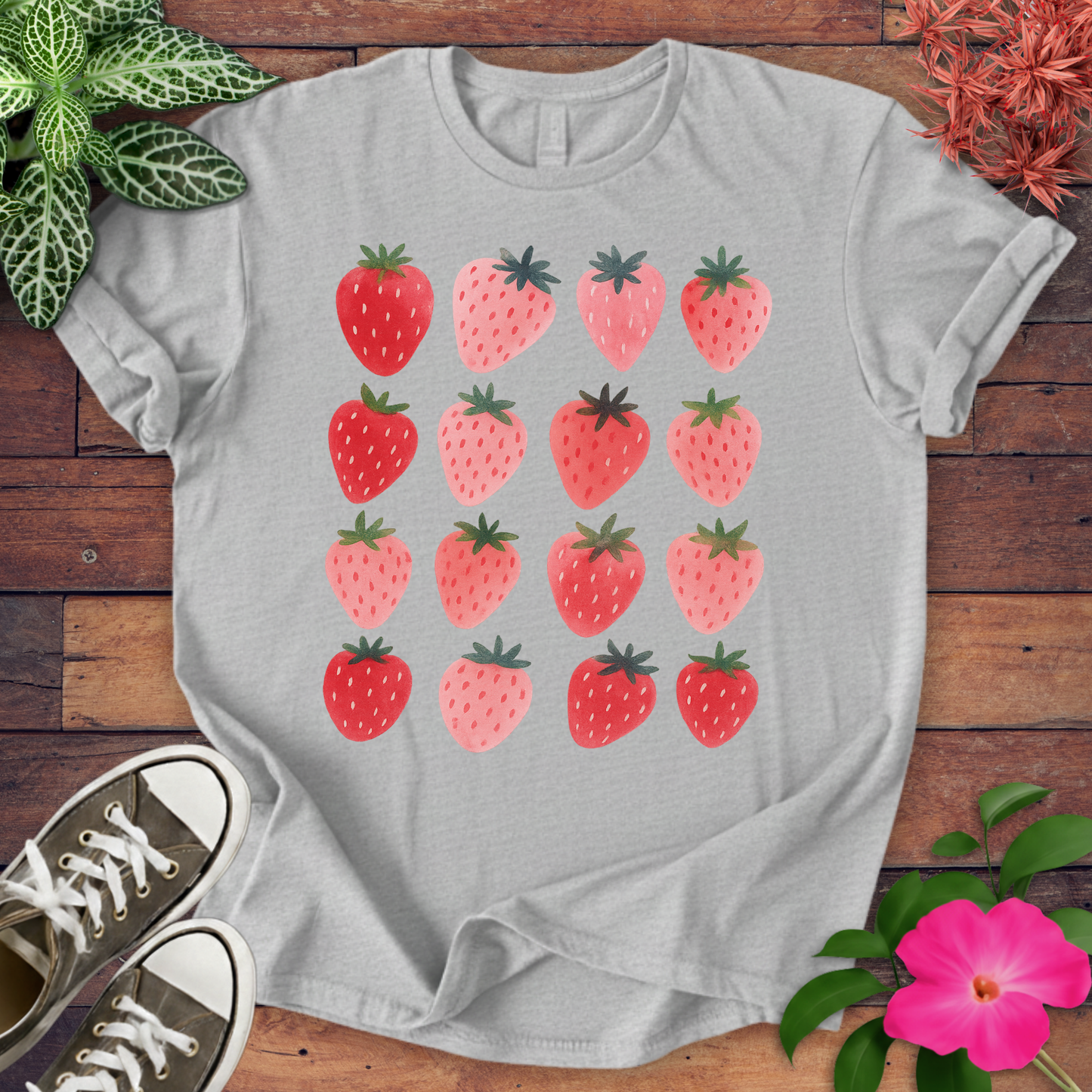 Strawberry Pattern T-shirt