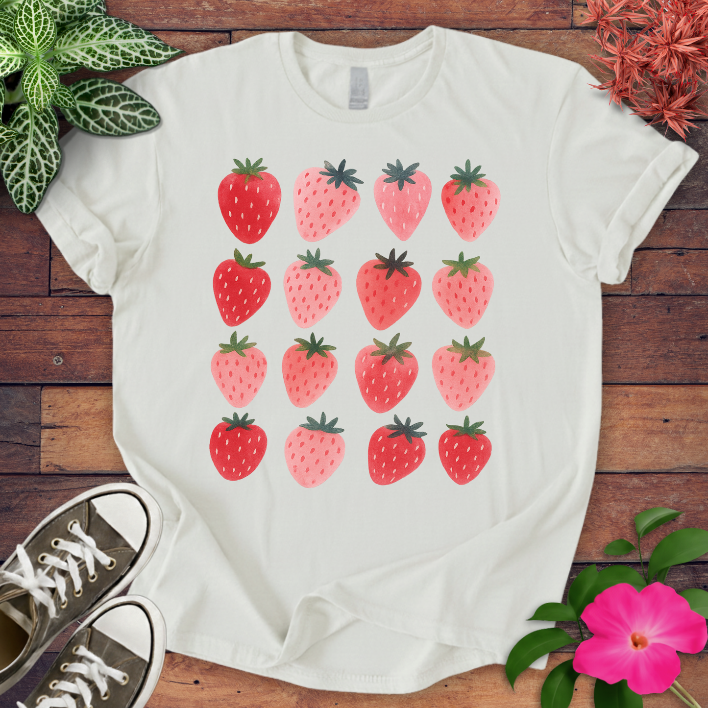 Strawberry Pattern T-shirt
